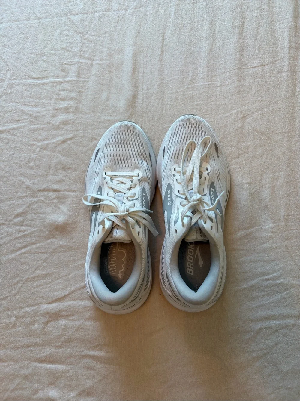 Brooks | Adrenaline GTS White